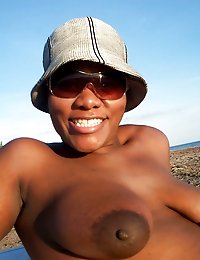 Amateur beach big tits erotic photos